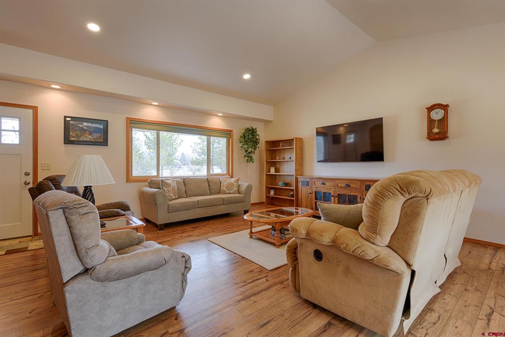9439 6097 Road Property Photo 4