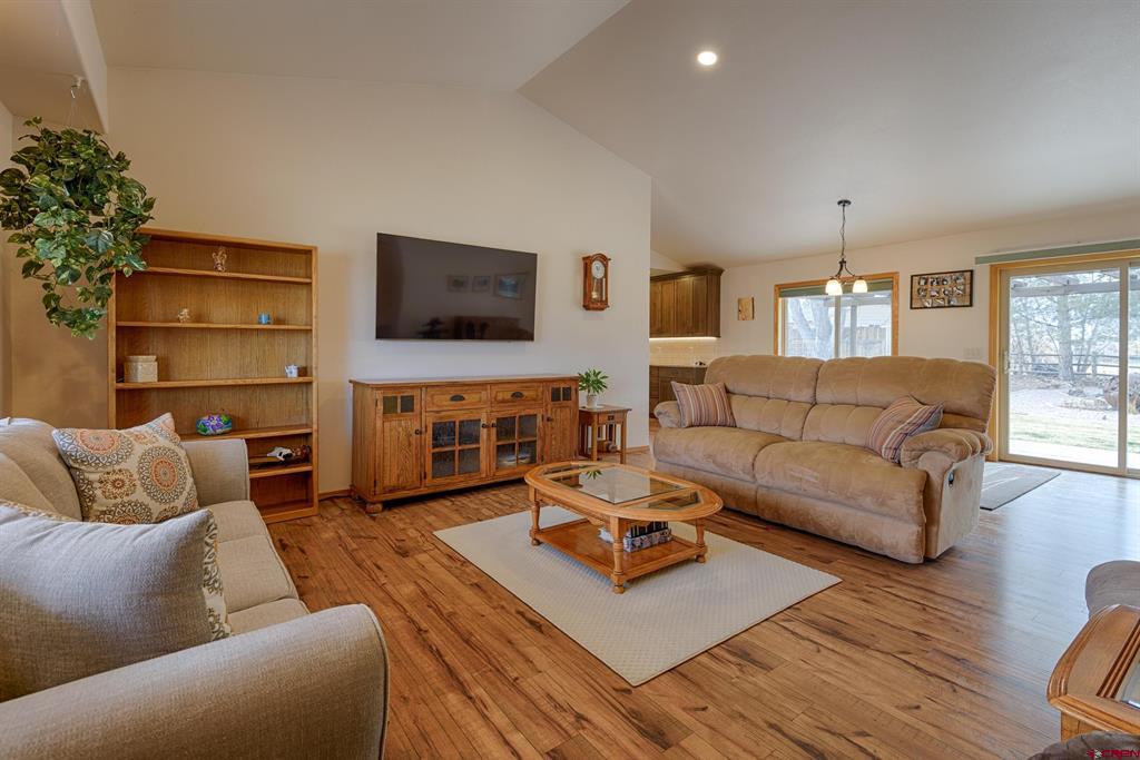 9439 6097 Road Property Photo 6