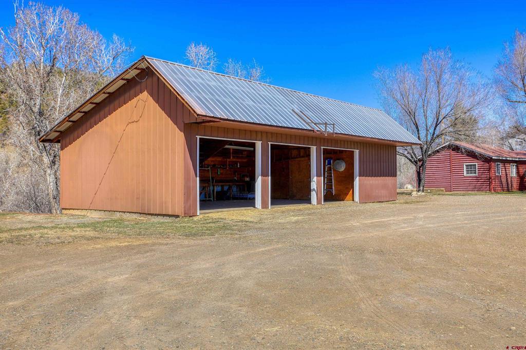 2520 E Highway 160 Property Photo 40