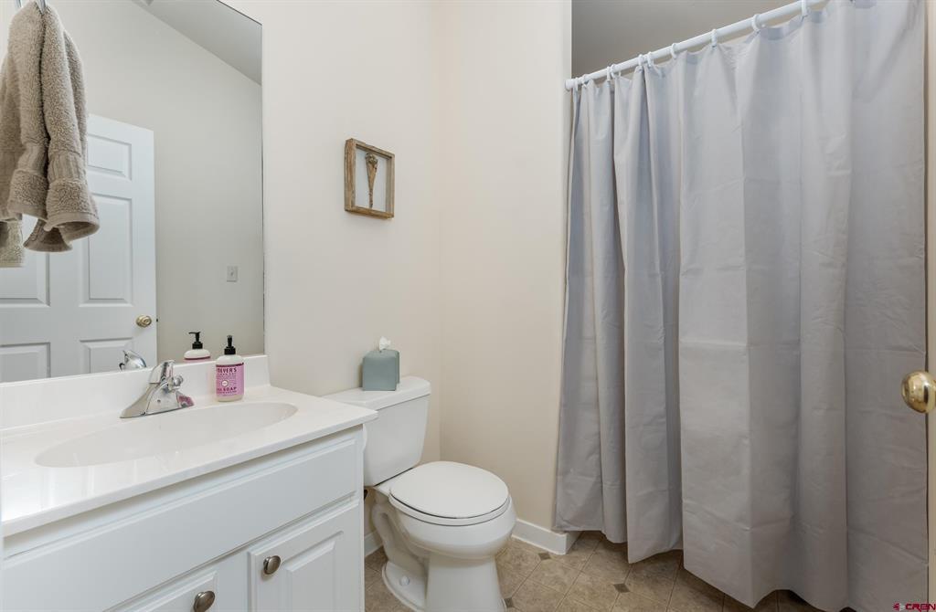 460 E Valley View Drive Property Photo 17