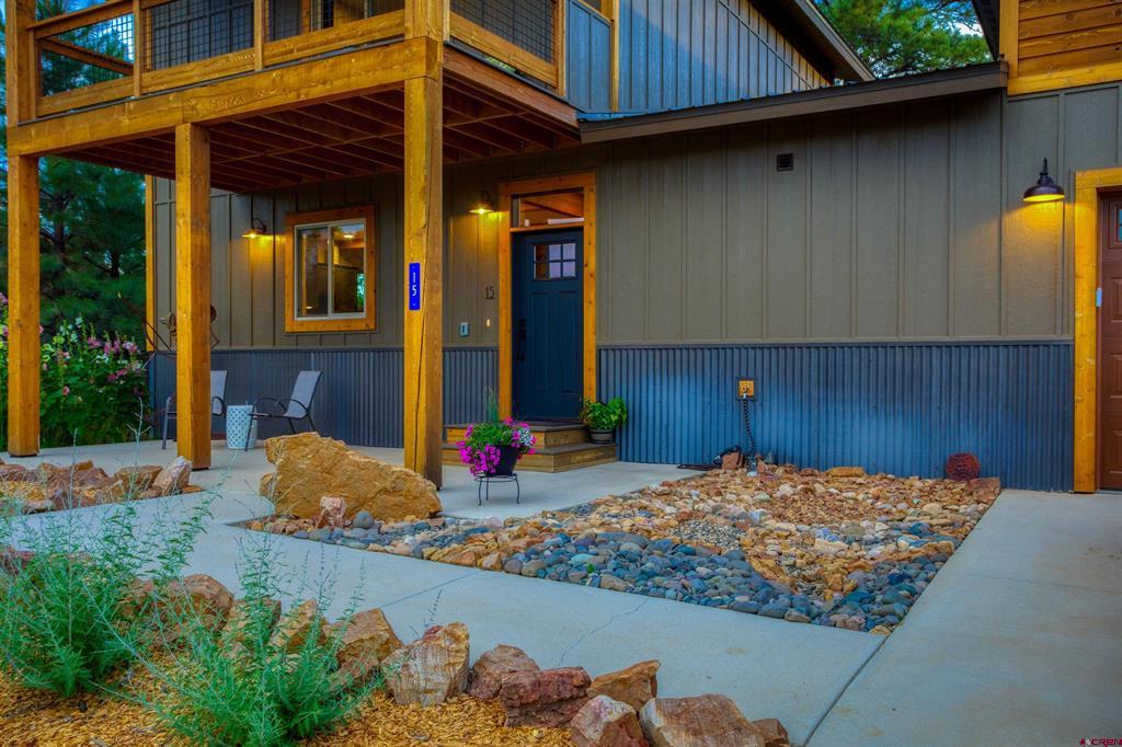 15 Mansions Circle Property Photo 1