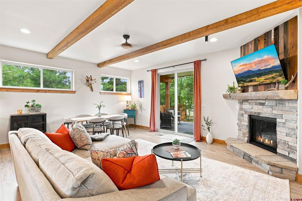 15 Mansions Circle Property Photo 7