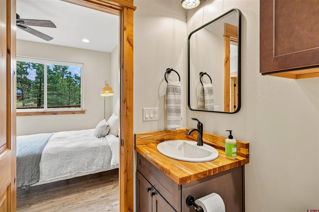 15 Mansions Circle Property Photo 17