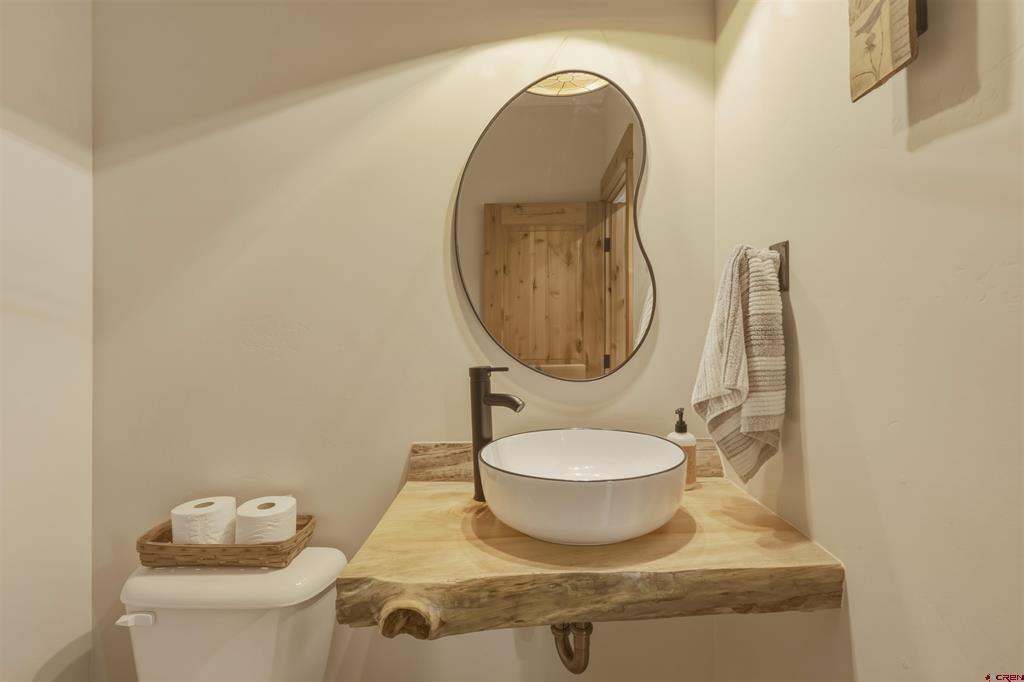 15 Mansions Circle Property Photo 37