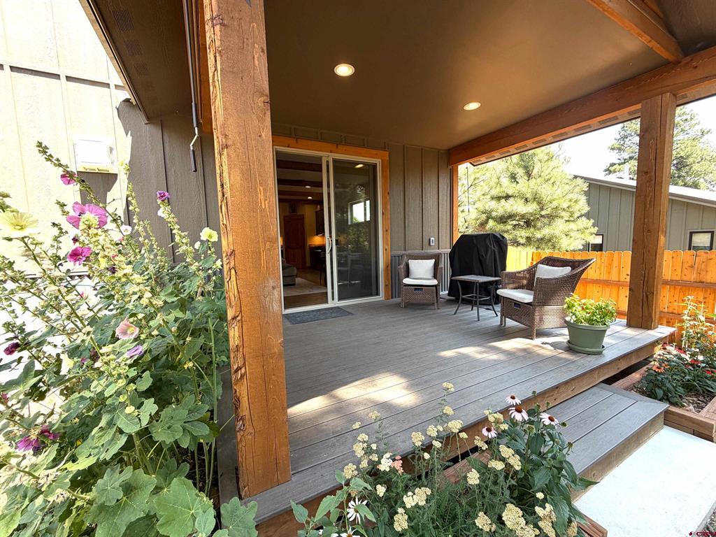 15 Mansions Circle Property Photo 43