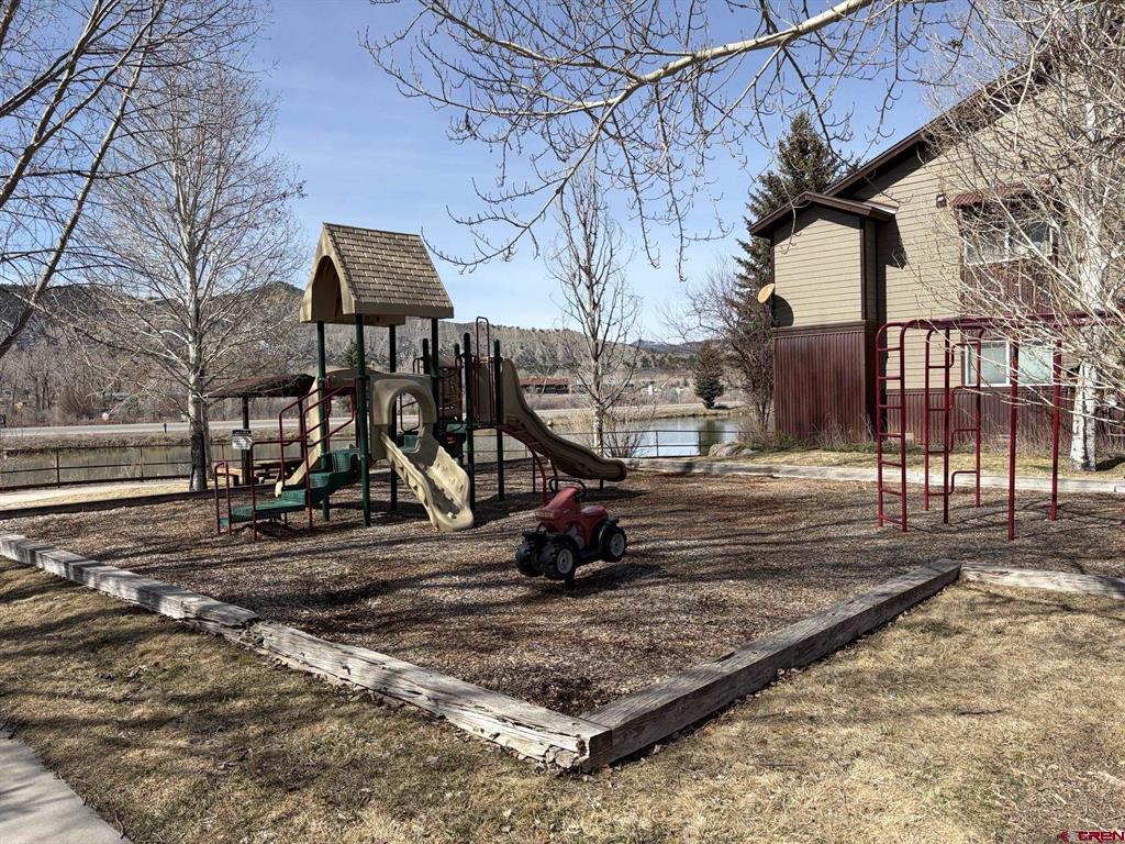 520 Redcliff Circle Property Photo 23