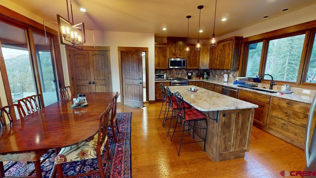1301 Red Mountain Drive Property Photo 12