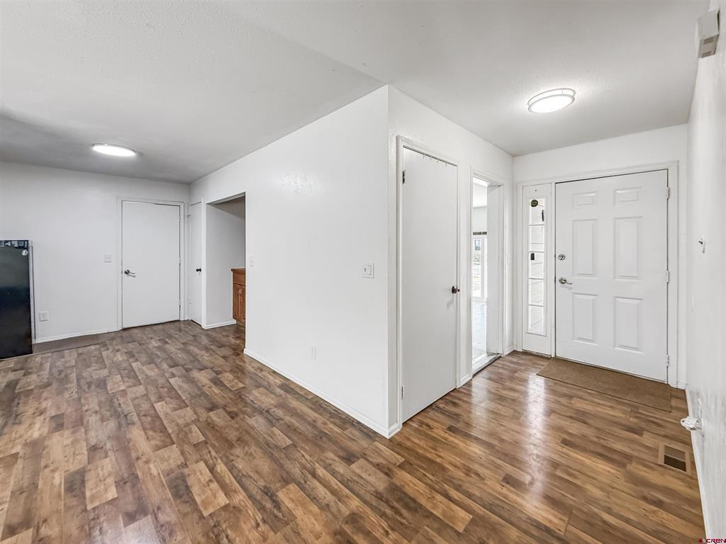 610 W Apple Drive Property Photo 5