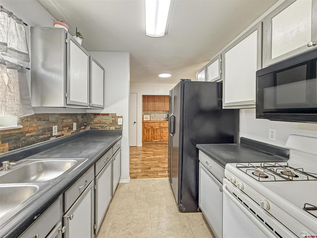 610 W Apple Drive Property Photo 13