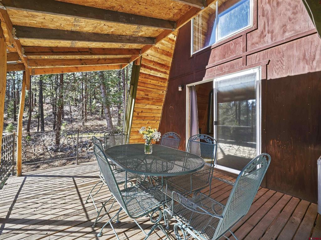 923 Groves Drive Property Photo 12