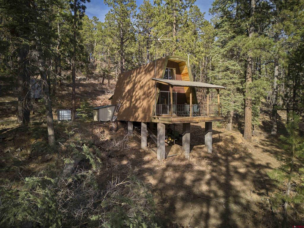 923 Groves Drive Property Photo 15