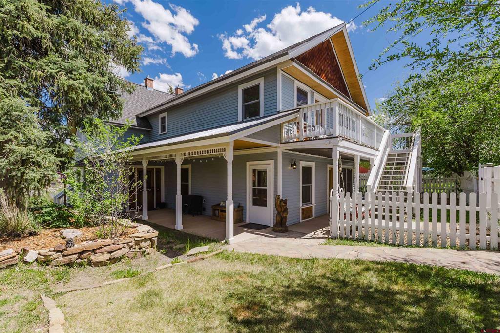157 S 6th Street Property Photo 1