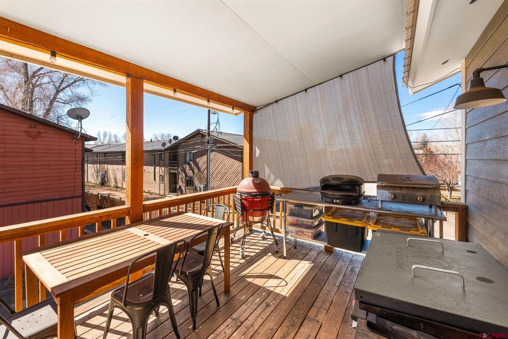 709 W New York Avenue Property Photo 13