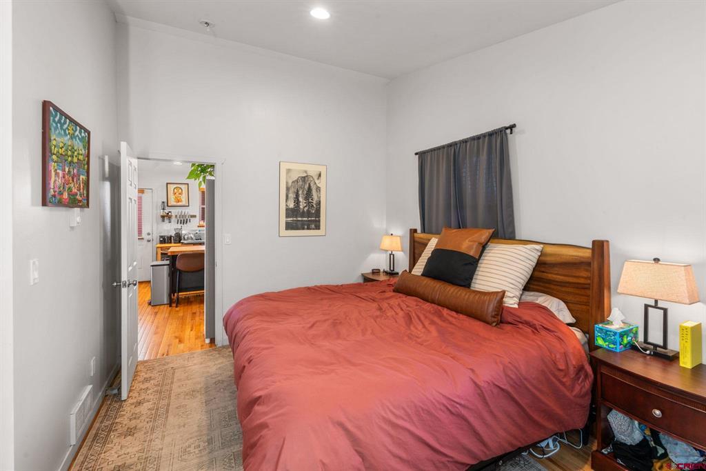 709 W New York Avenue Property Photo 19