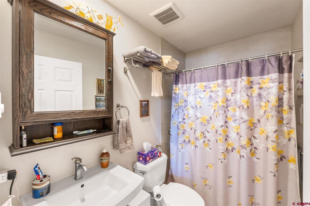 709 W New York Avenue Property Photo 34