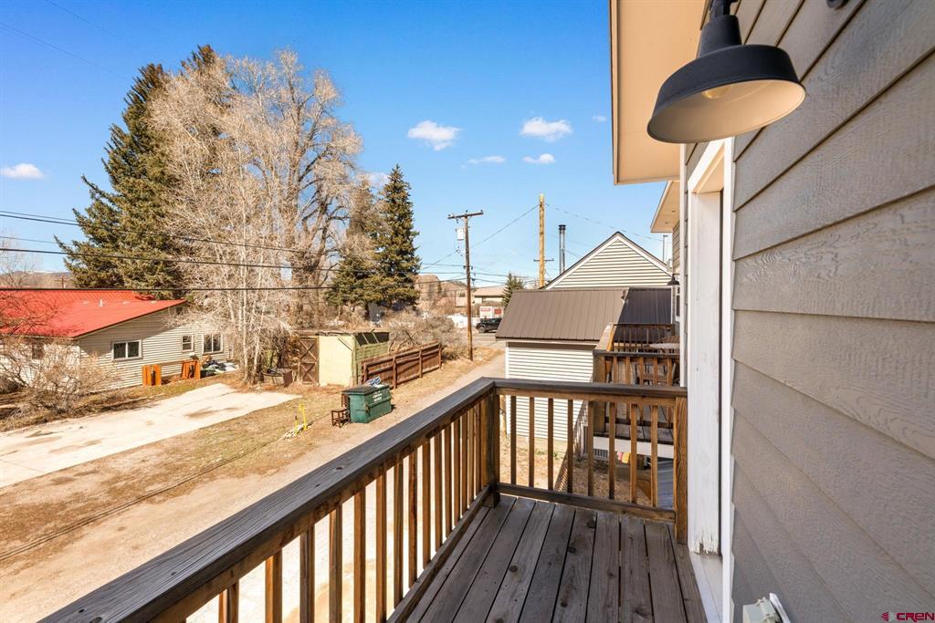 709 W New York Avenue Property Photo 40