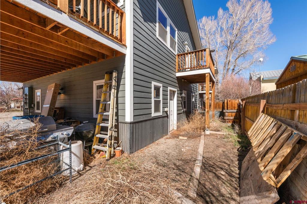 709 W New York Avenue Property Photo 43