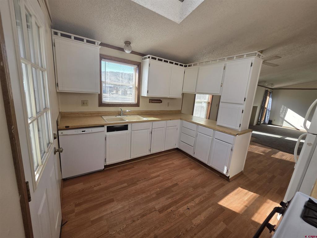 232 Arapahoe Road Property Photo 3