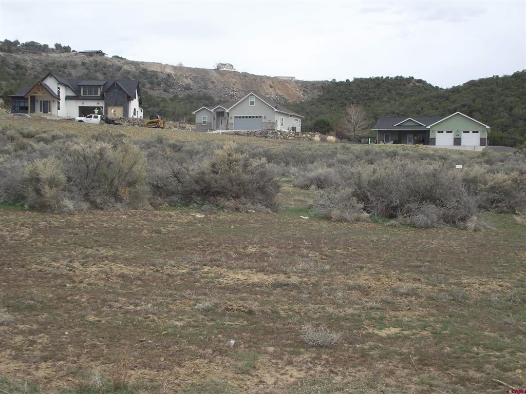 735 Se Pinyon Street Property Photo 12