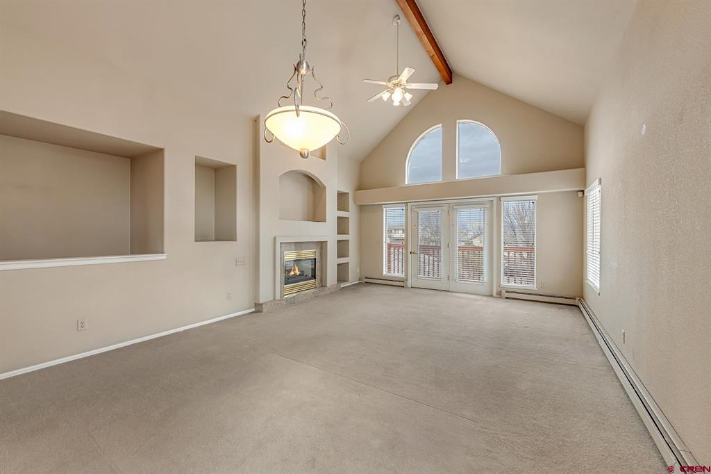 405 Sand Cliff Court Property Photo 12