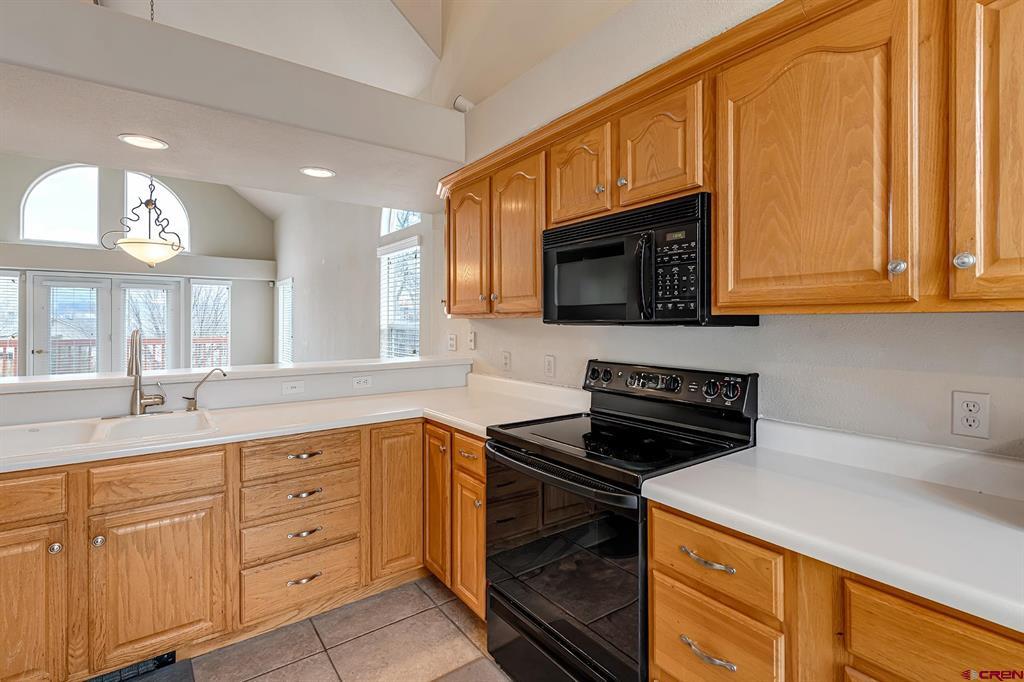 405 Sand Cliff Court Property Photo 17