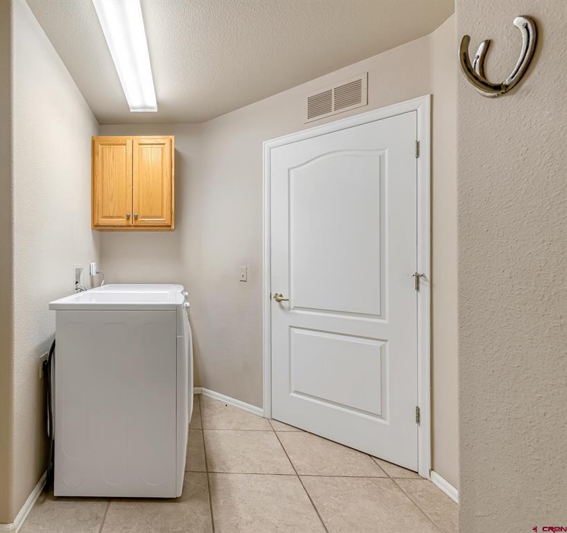 405 Sand Cliff Court Property Photo 22