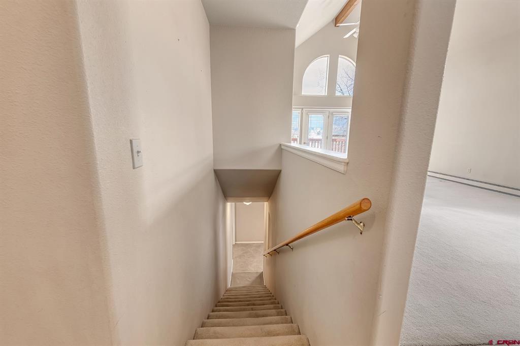 405 Sand Cliff Court Property Photo 23