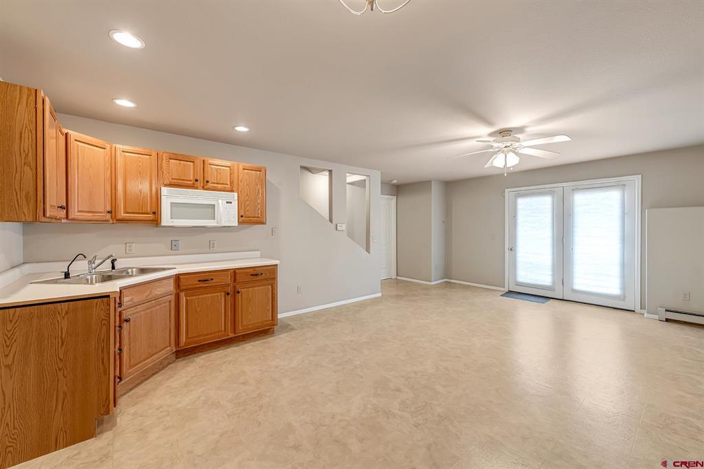 405 Sand Cliff Court Property Photo 24