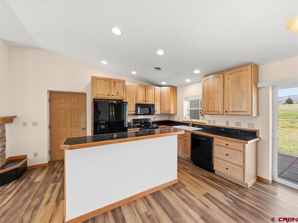 404 Se Birdie Circle Property Photo 8
