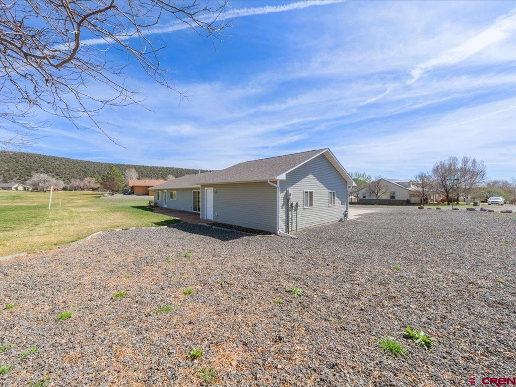 404 Se Birdie Circle Property Photo 33