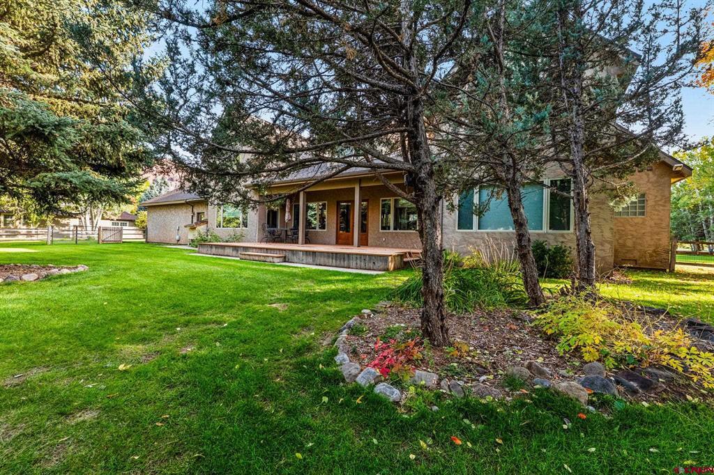 345 Red Rock Road Property Photo 4