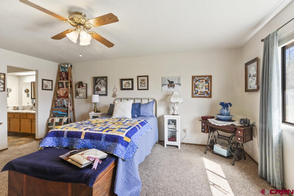 1043 Margo Court Property Photo 12