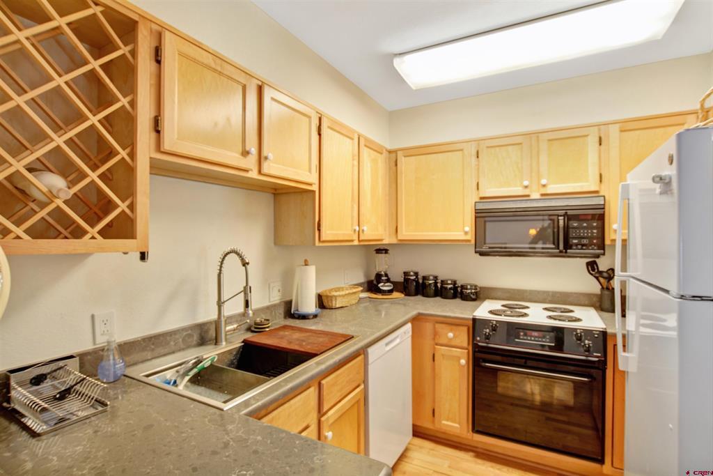 34511 Highway 550 Property Photo 8