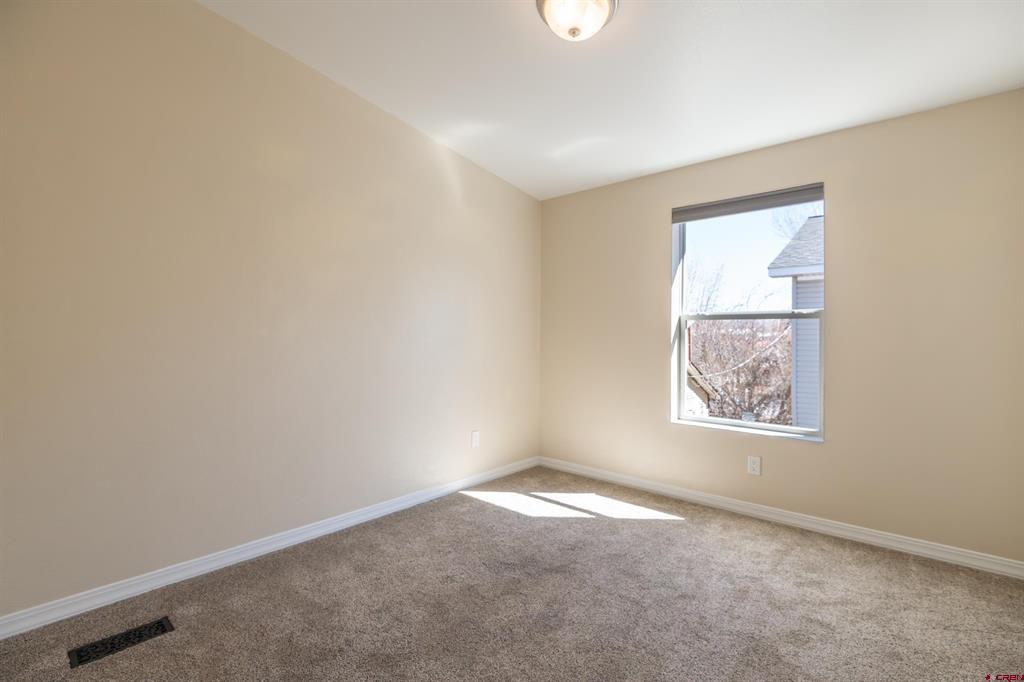 235 S 7th Street Property Photo 19