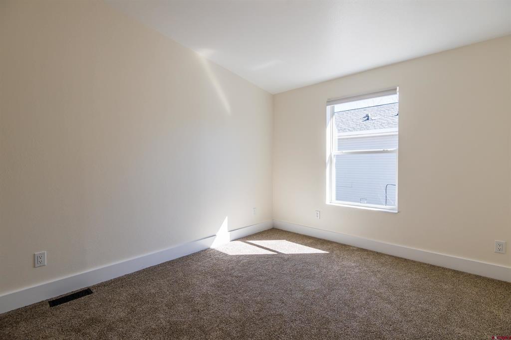 235 S 7th Street Property Photo 28