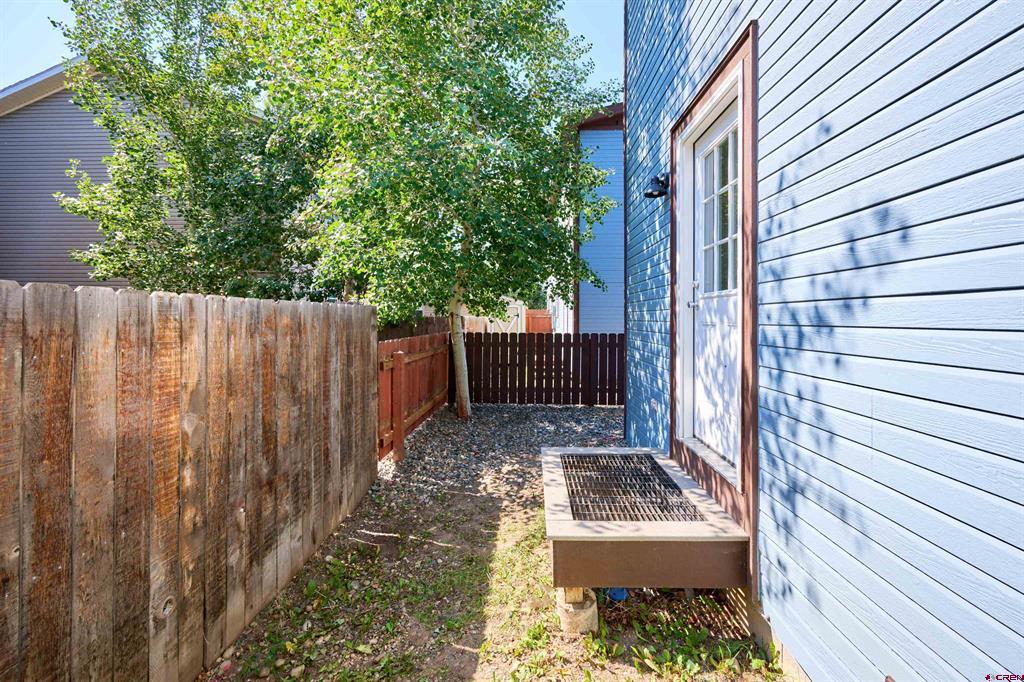235 S 7th Street Property Photo 32