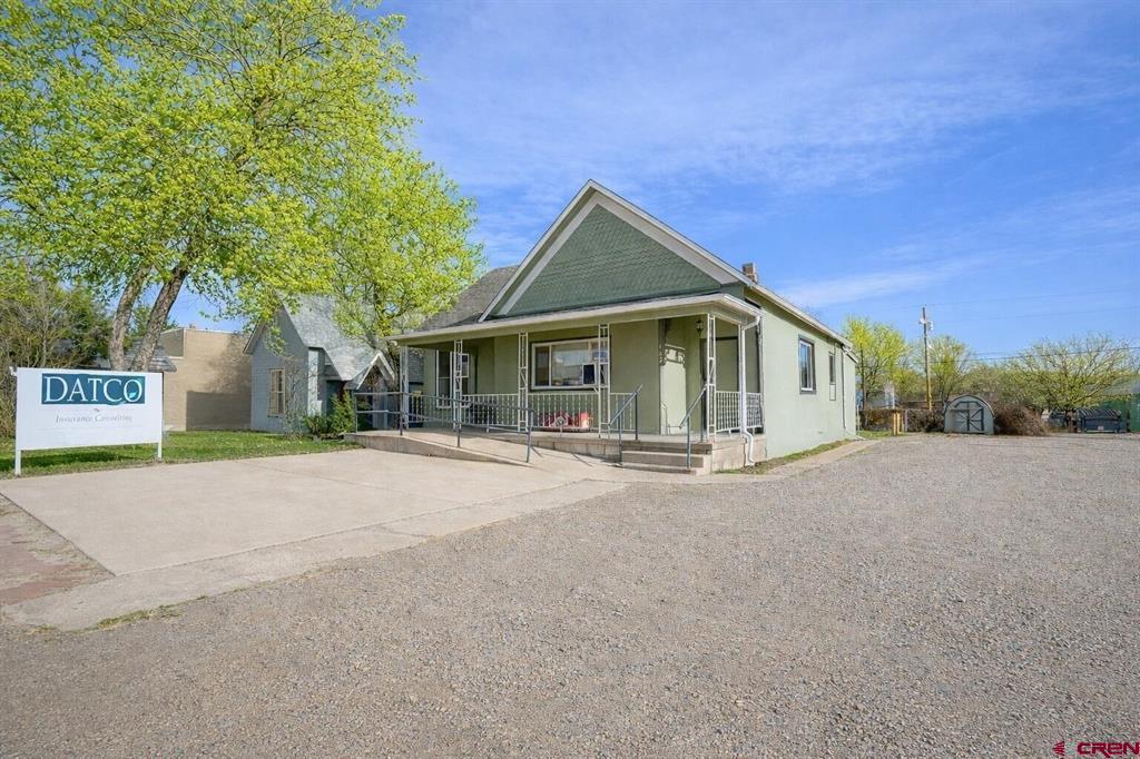 125 E 5th Street Property Photo 1