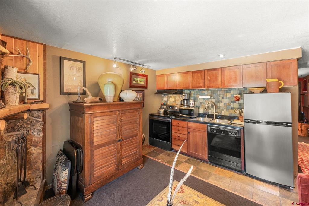 701 Gothic Road Property Photo 7