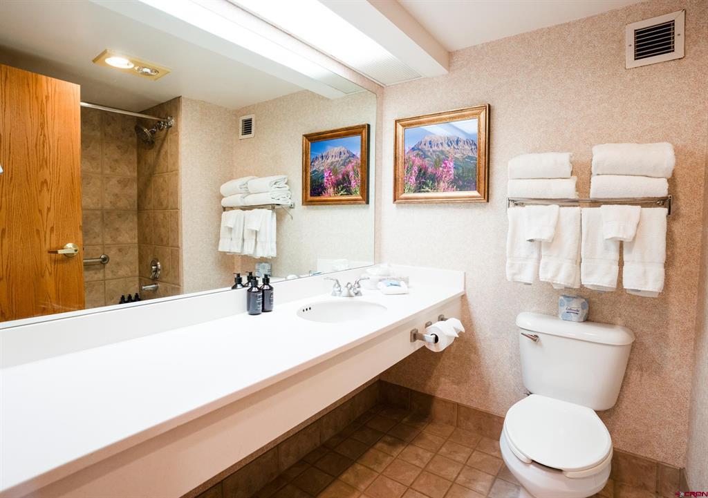 6 Emmons Road Property Photo 13