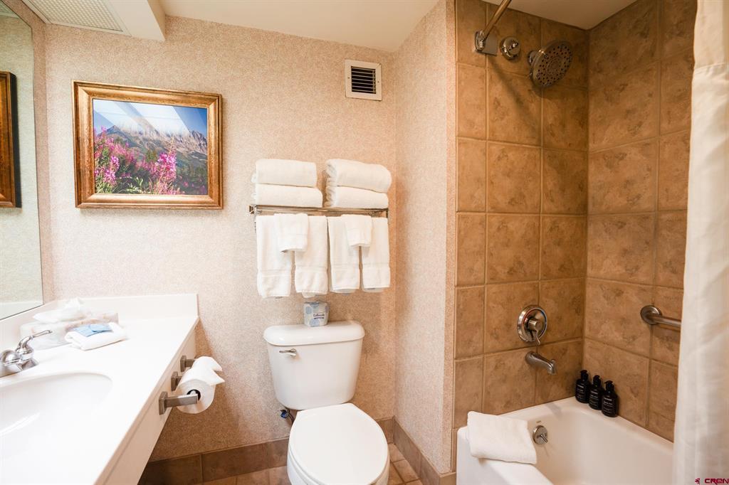6 Emmons Road Property Photo 14