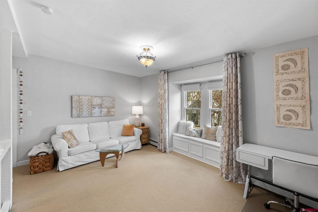 429 Whiterock Avenue Property Photo 28
