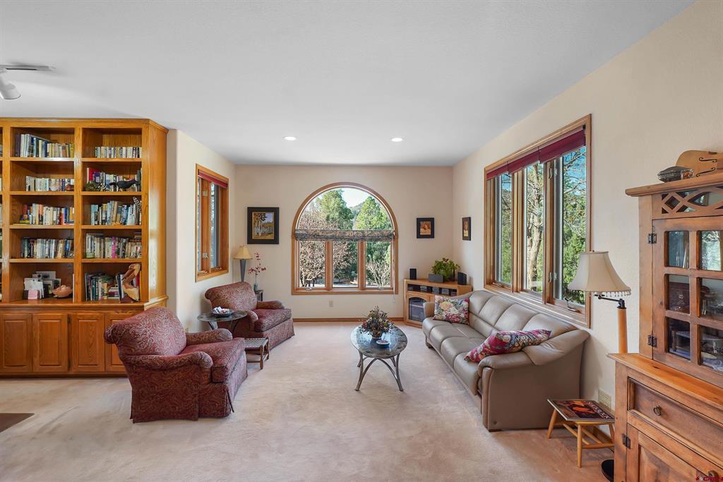 25 Perins Vista Property Photo 13