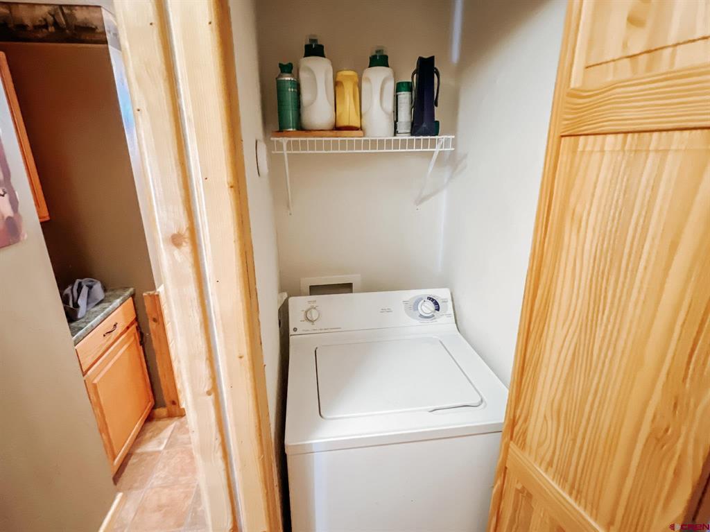 809 Silver St Property Photo 13