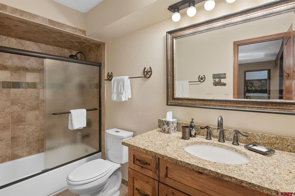 25 Emmons Road Property Photo 17