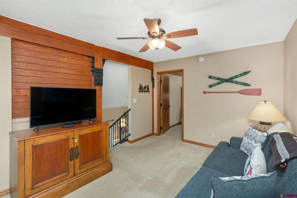 25 Emmons Road Property Photo 21