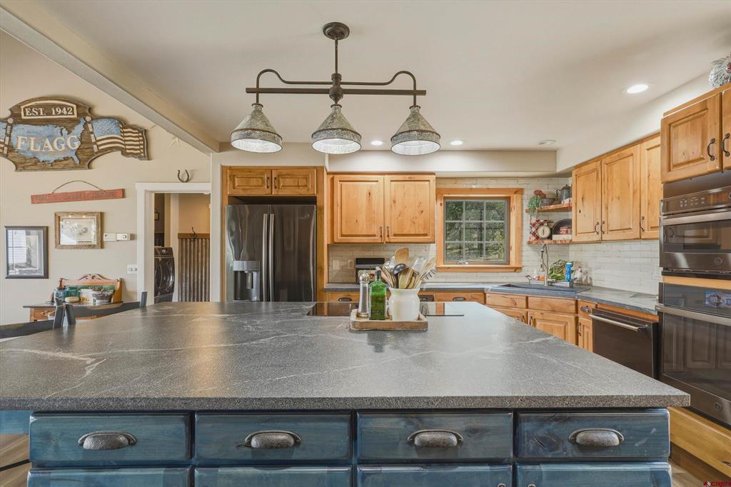97 Horseshoe Circle Property Photo 6