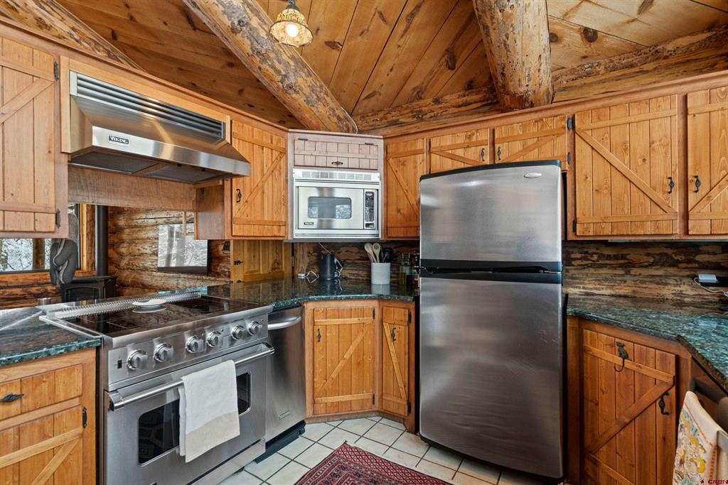 256 Browns Lake Road Property Photo 12