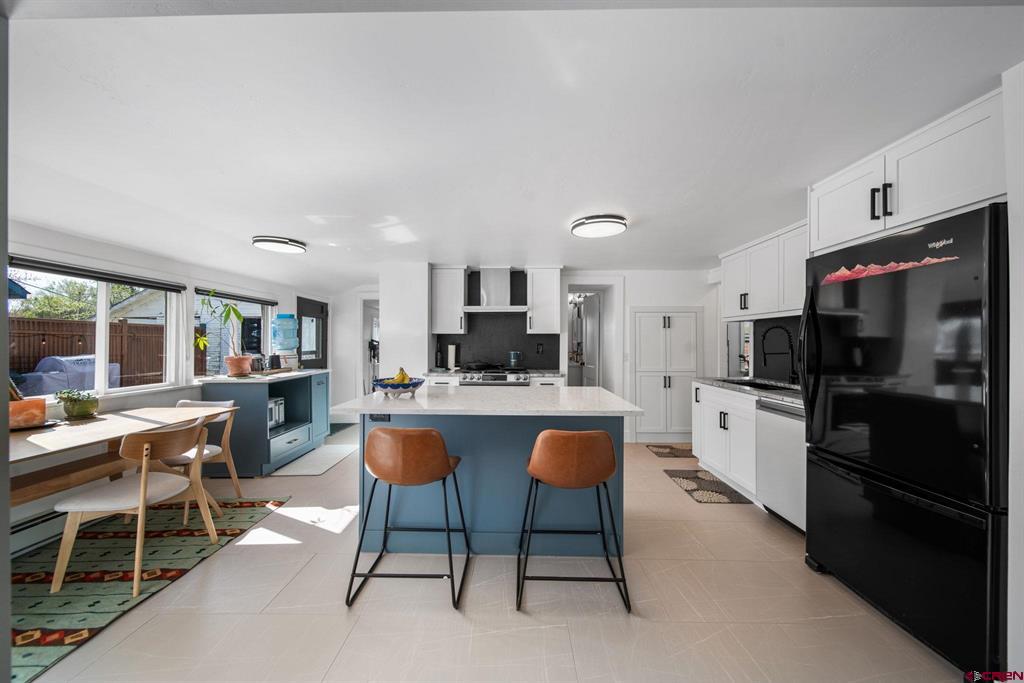 14 E South Street Property Photo 10