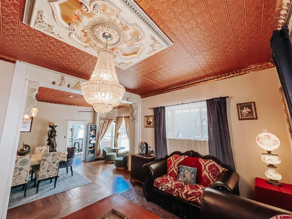 530 Silver Street Property Photo 4