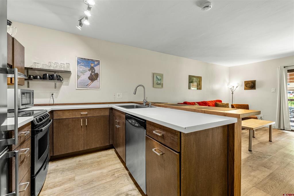 455 Sheol Street Property Photo 6
